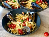 Spaghetti aux moules, sauce aux tomates cerises