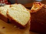 Cake moelleux au fromage blanc et fleur d'oranger, ou comment liquider les jaunes d'oeufs