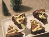 Comme des sapins de Noël enguirlandés, Brownies de Noël décorés de chocolat blanc