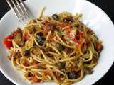 Spaghetti sauce aux légumes du soleil, merguez et olives noires