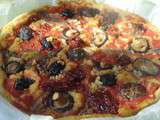 Pizza rapide à la farine de riz, shïtakés, tomates confites et ortie sans gluten et sans lactose