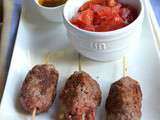 Brochette kefta au boeuf à la plancha sauce Chermoula et tomates à la marocaine