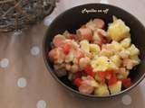 Salade de haricots blancs, pommes de terre, saucisses et tomates