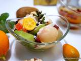 Salade exotique (litchis, kumquats, baies de goji, jus de yuzu, fruits secs exotiques et poudre de baobab)