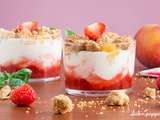 Trifle fraises, fromage blanc et crumble amandes : le dessert facile de l’été