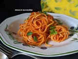 Spaghettis à la crème de poivrons rouges
