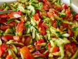 Salade complète, la fattouche aux légumes du soleil et pita (Liban)
