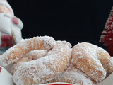Kipferl à la vanille. Recette de biscuits de Noël en forme de croissant de lune (sans œuf)