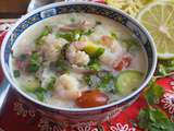 Soupe thaï aux crevettes, vermicelles de Chine et lait de coco