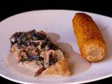 Escalope de poulet farcie à la duxelle de champignons de Paris, sauce aux champignons des bois et épi de maïs grillé