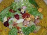 Salade composee-pommes de terres, framboises, oeufs, saucisses, fromages