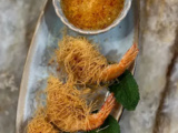 Crevettes en cheveux d'ange, sauce aigre-douce de Cyril Lignac dans Tous en cuisine