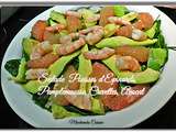 Salade pousses d'épinards, avocats et pamplemousses aux crevettes