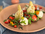Jolie salade de mai | Asperges, fraises et fromage de chèvre