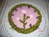 Entremets framboise - pistache sur le thème des fleurs pour la fête des mères