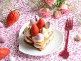 Mini millefeuilles fraises chocolat blanc et oeufs de Pâques
