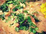 Curry de poisson au garam massala, riz épicé aux graines grillées