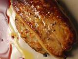 Foie gras poêlé sur une tartelette à l'oignon doux, réduction de banyuls