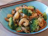 Crevettes marinées au soja et gingembre puis sautées au wok