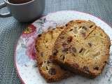 Cake aux pommes, cranberries, baies de goji et chocolat