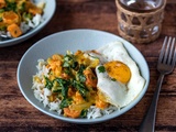 Riz au curry de patate douce, carotte et épinards