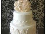 Gâteau mariage, décoration en pâte à sucre