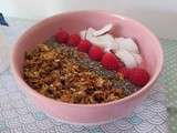 Smoothie bowl tout rose, figues & framboises