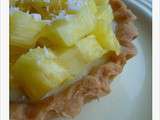 Tartelette ananas sur crème chocolat blanc – coco – passion