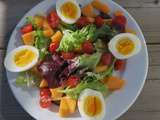 Salade au melon, tomates cerise et œufs durs