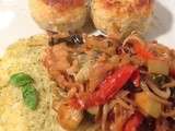 Boulettes de poulet sauce oignon-ail et wok de légumes