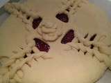 Brioche tricotee faconnage n°15, fourrée à la confiture de fraises