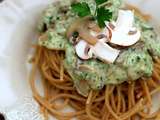Spaghetti au blé complet, sauce crémeuse au champignons