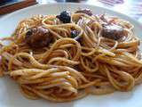 Spaghetti à la saucisse italienne