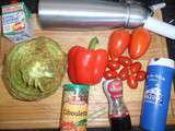 Verrines de mousse de céleri-rave accompagnée de tomates et d’un poivron rouge