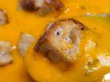 Velouté crémeux de Potimarron, carottes, pommes de terre à la coriandre