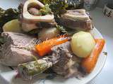 Pot au feu carottes navets poireaux céleri chou os à moelle produits fermiers de Bretagne