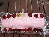 Bûche rose au chocolat blanc
