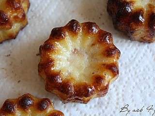 Cannelés au jambon et comté