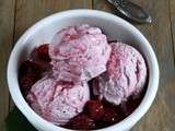 Crème glacée vanillée à la cerise et mascarpone