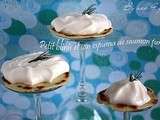 Petits blinis et son espuma au saumon fumé