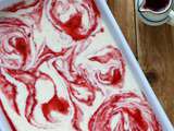 Variegato, glace marbrée à la vanille et coulis de fraise – sans sorbetière