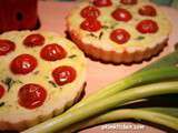 Petites tartes salées au feta et tomates