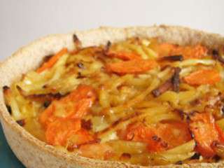 Tarte aux panais, aux carottes et aux echalotes