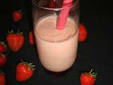 Milkshake fraise/rhubarbe ( facile et rapide )
