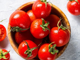 Comment congeler des tomates (3 façons simples)