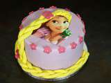 Gâteau princesse Raiponce en pâte à sucre Disney
