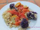 Assiette super colorée : pâtes à la truite fumée, courgettes jaunes et chou-fleur graffiti