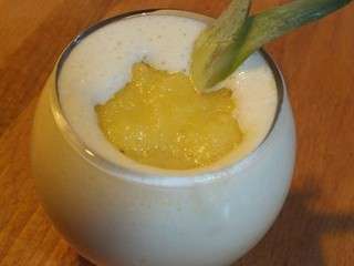 Crème de mascarpone et coulis d'ananas-mangue
