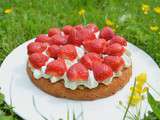 Gâteau breton à la rhubarbe et aux fraises