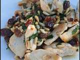 Tapas : Salade de poulet aux raisins secs et pignons de pin